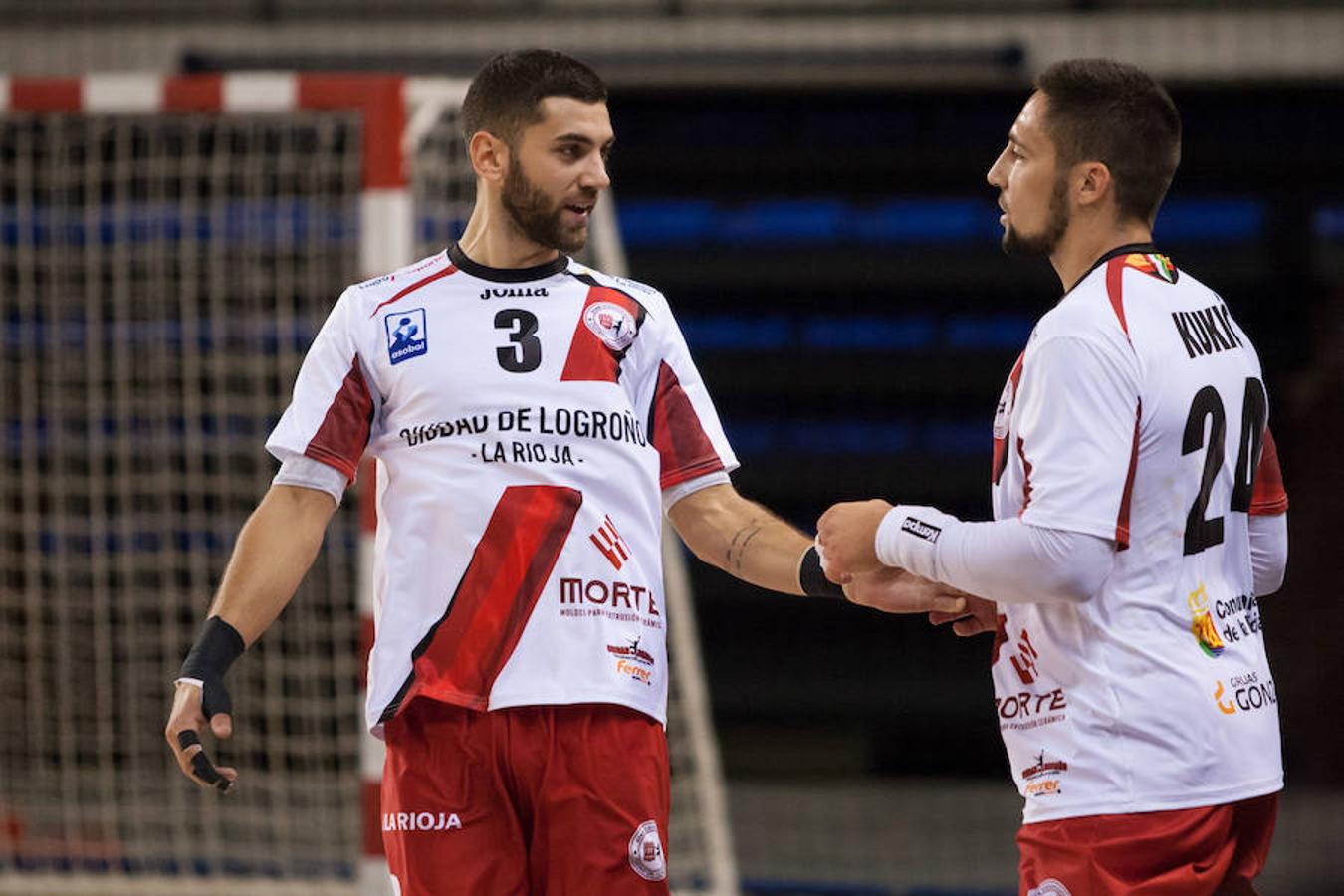 Empujados por el talento de Eduardo Cadarso el equipo riojano aplasta al Alcobendas 41-26 y asalta la segunda plaza de la Liga Asobal