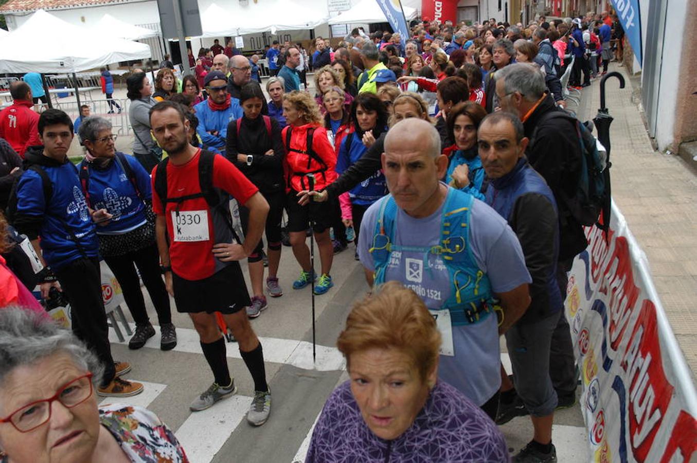 IV marcha solidaria de El Redal, en favor de AFA Rioja. En la cita han participado 370 personas y después también se han celebrado carreras sénior e infantil.