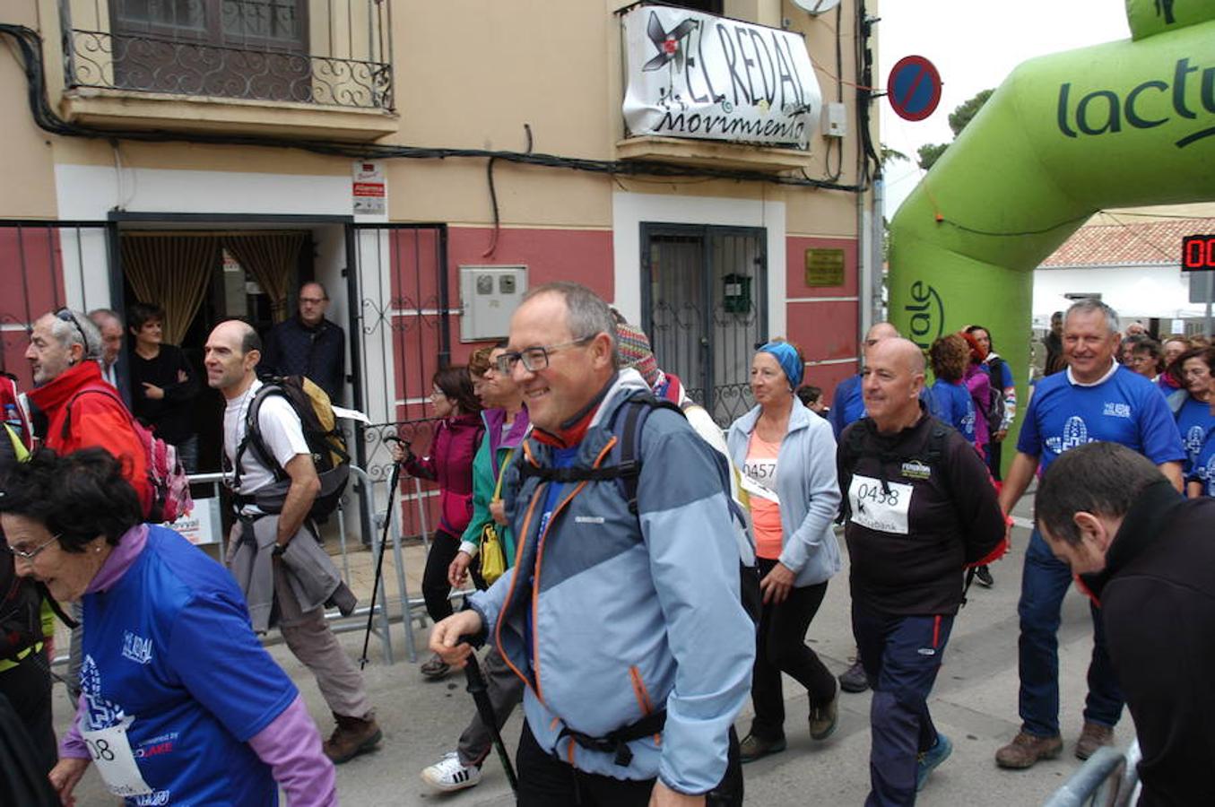 IV marcha solidaria de El Redal, en favor de AFA Rioja. En la cita han participado 370 personas y después también se han celebrado carreras sénior e infantil.