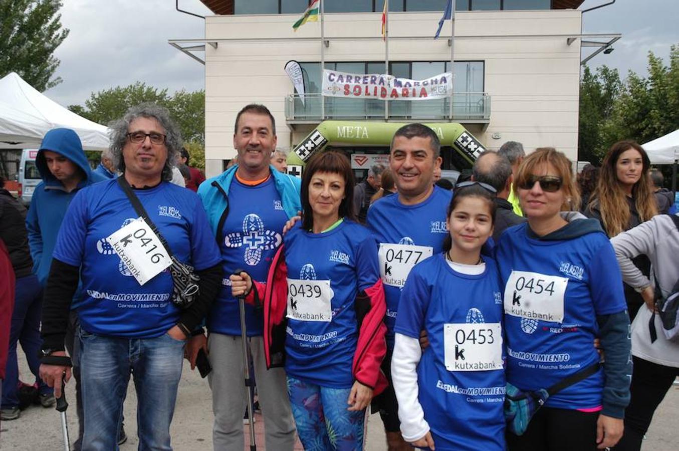 IV marcha solidaria de El Redal, en favor de AFA Rioja. En la cita han participado 370 personas y después también se han celebrado carreras sénior e infantil.