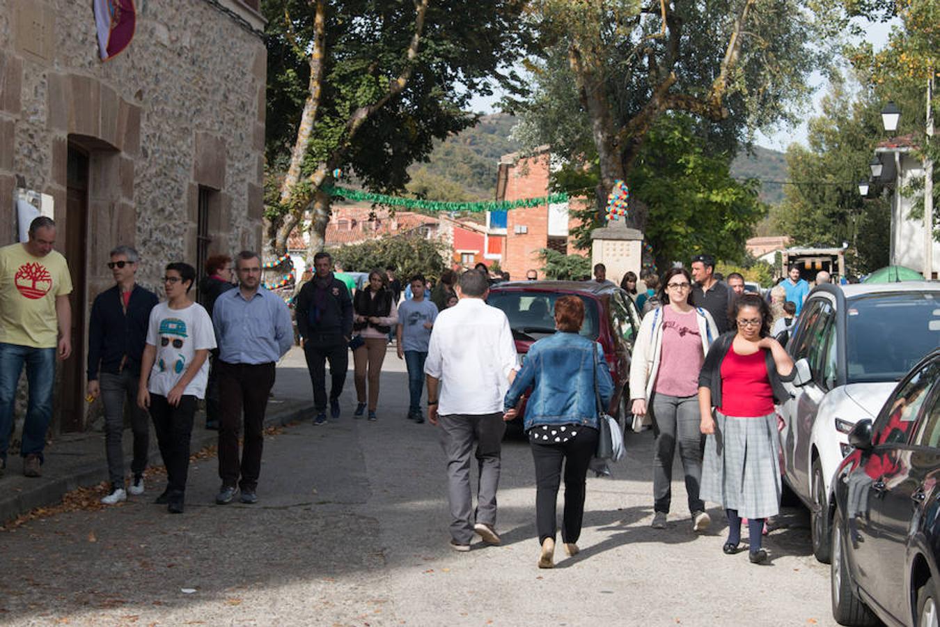 Ojacastro celebra hoy la segunda y última jornada de su feria de ganado y de artesanía agroalimentaria, que, 16 años después de echar a andar, sigue evidenciando su encaje y tirón dentro del 'puente' festivo del Pilar. 