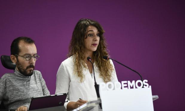 Los portavoces del Consejo de Coordinación de Podemos, Pablo Echenique y Noelia Vera. 