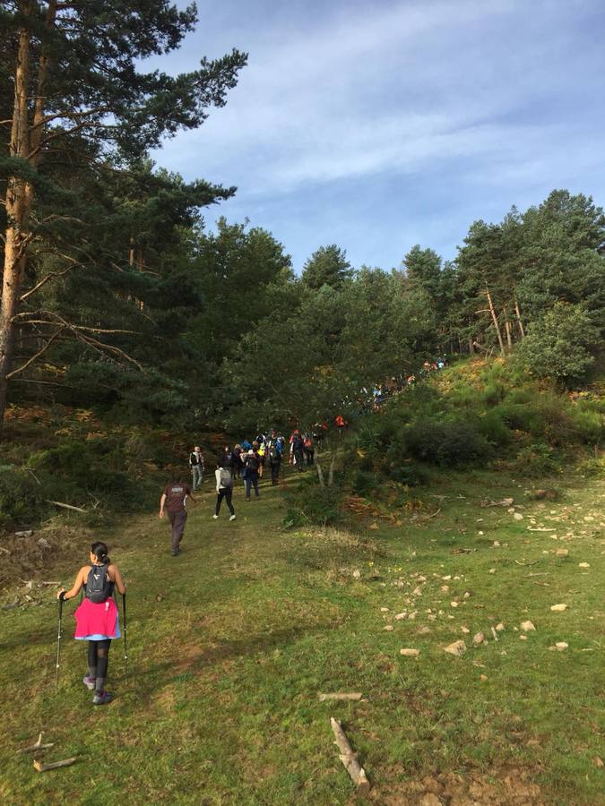 102 andantes participaron en la caminata