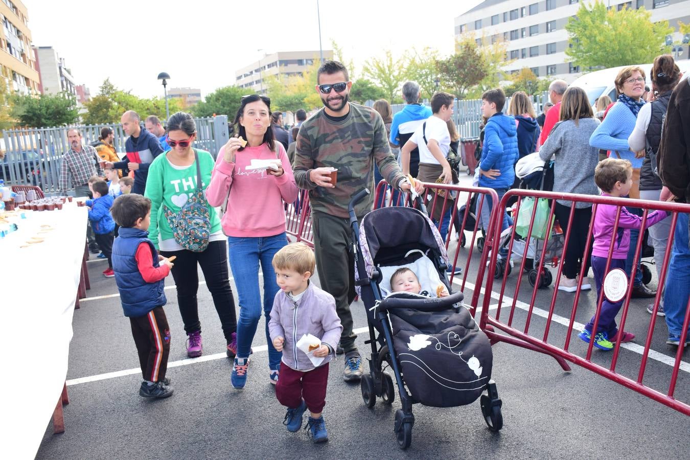 La Jefatura Superior de Policía de La Rioja celebró ayer su jornada de puertas abiertas, especialemente dedicada a los niños.