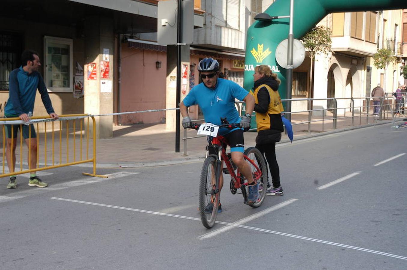 Imágenes del V duatlón disputado en Rincón de Soto el domingo.