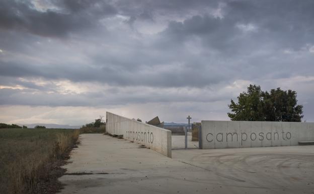 Zarratón. La ampliación del cementerio dio pie a una obra limpia, de traza muy moderna. :: 