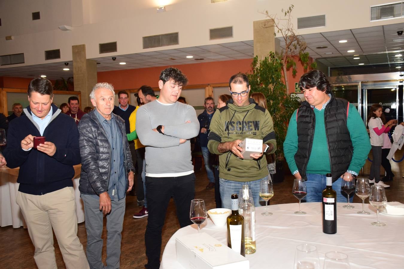 Entrega de premios a los ganadores del Torneo Bodegas Altanza, de la Liga de Golf y Vino de lomejordelvinoderioja.com.