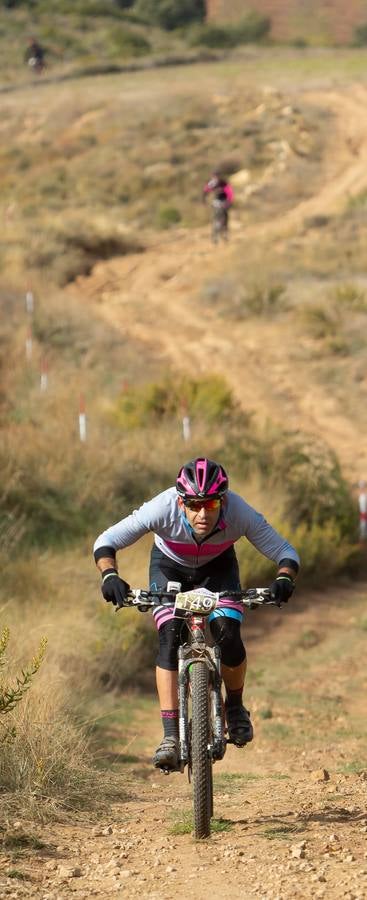 Más de 300 ciclistas participan en la Travesía del Mantible.