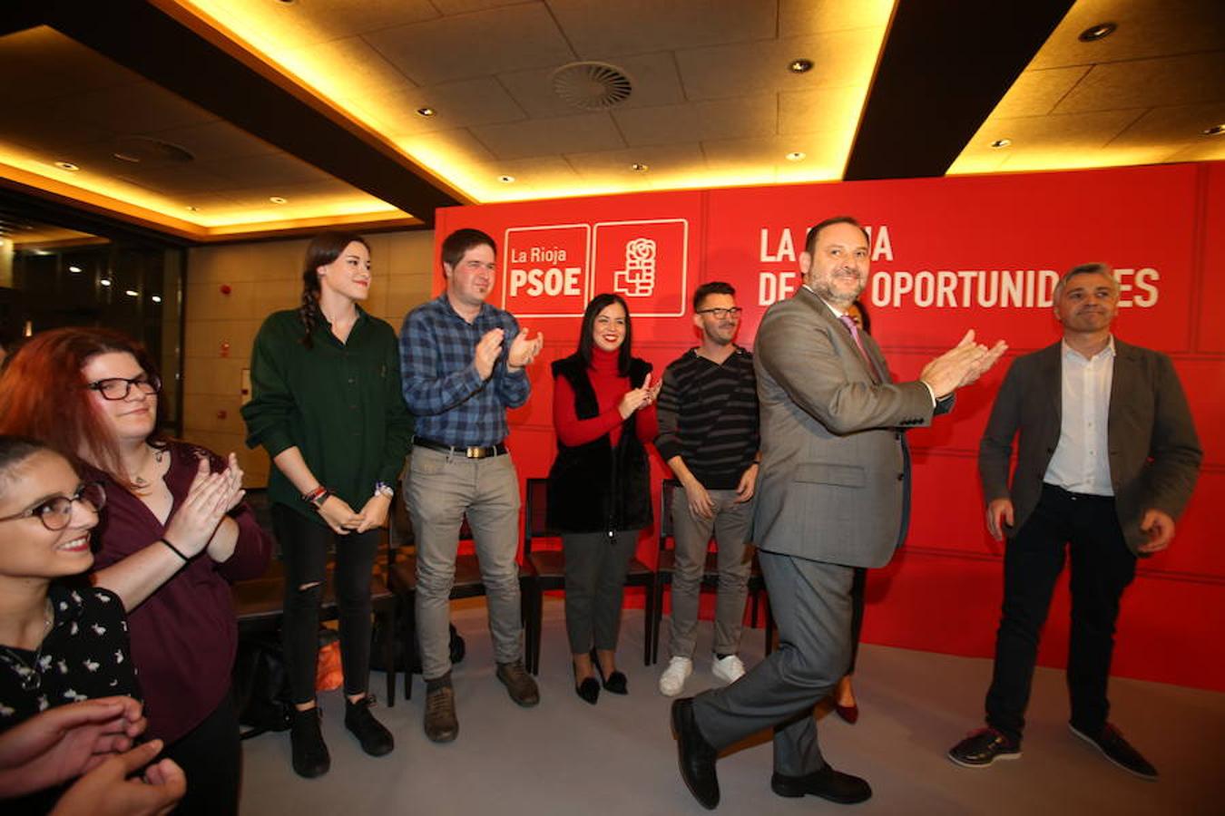 El ministro de Fomento, José Luis Ábalos ha intervenido en un acto del PSOE en La Rioja, junto a su secretario general, Francisco Ocón, y la secretaria federal de Mundo Rural y portavoz del Grupo Parlamentario Socialista, Concepción Andreu en el restaurante Delicatto de Logroño.