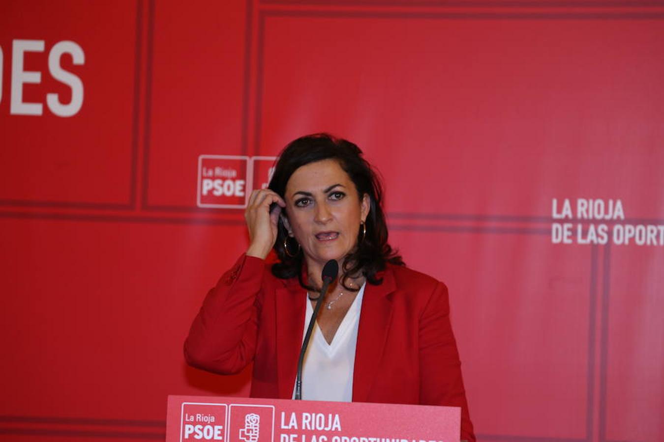 El ministro de Fomento, José Luis Ábalos ha intervenido en un acto del PSOE en La Rioja, junto a su secretario general, Francisco Ocón, y la secretaria federal de Mundo Rural y portavoz del Grupo Parlamentario Socialista, Concepción Andreu en el restaurante Delicatto de Logroño.