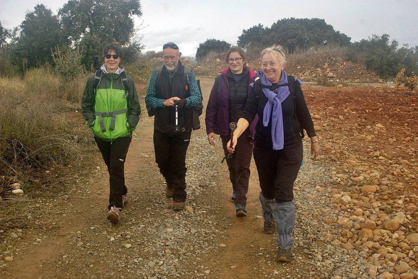 Alrededor de 150 personas estaban inscritas para tomar parte en una nueva edición de la 'Marcha de otoño', que tuvo lugar en Cenicero