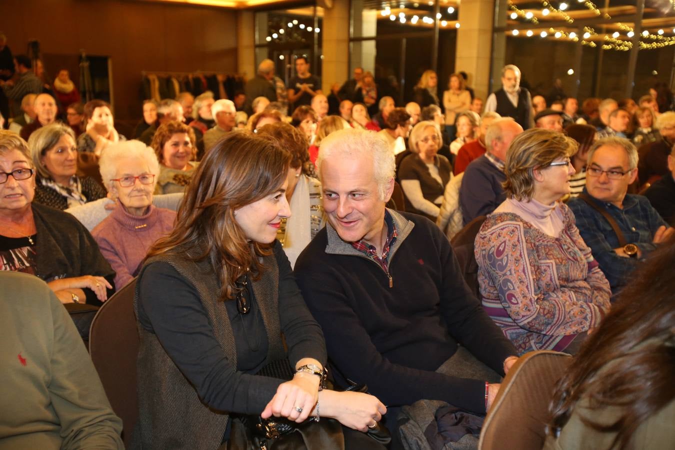 Ha presentado su candidatura a la Presidencia de La Rioja en un acto al que ha asistido la vicepresidenta del Gobierno central, Carmen Calvo