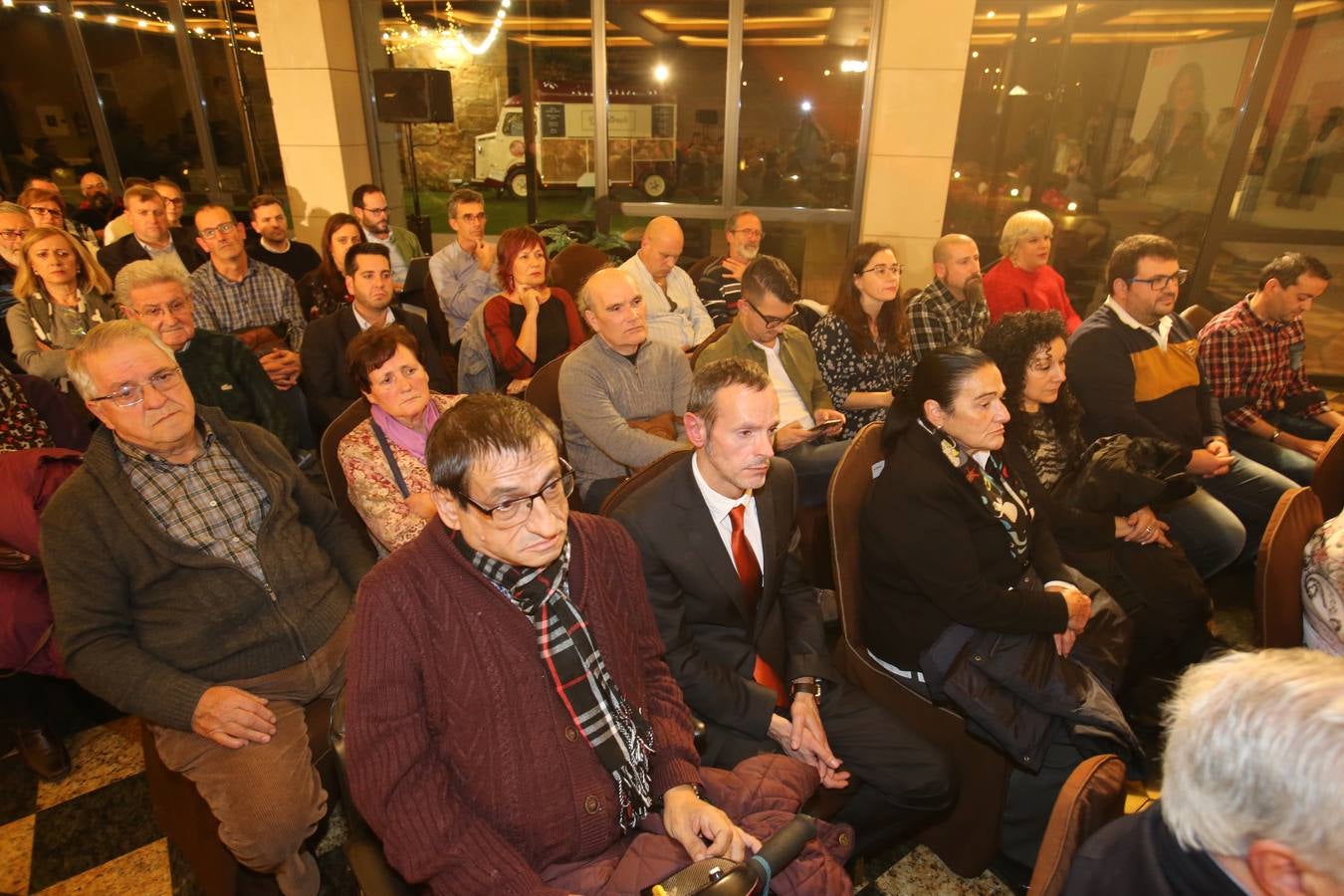Ha presentado su candidatura a la Presidencia de La Rioja en un acto al que ha asistido la vicepresidenta del Gobierno central, Carmen Calvo