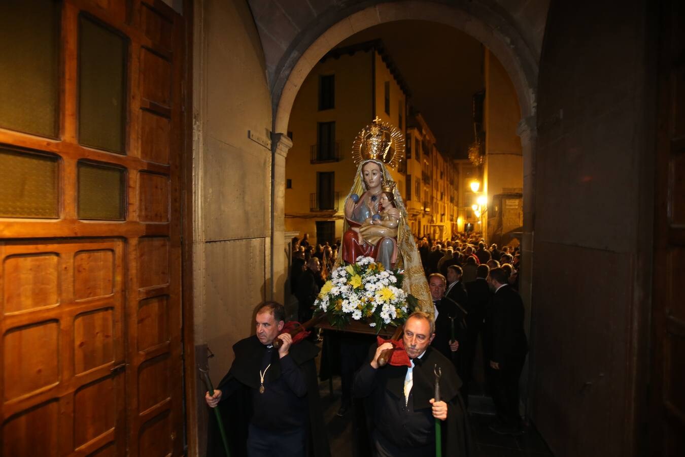 Fotos: Multitudinaria procesión (II)