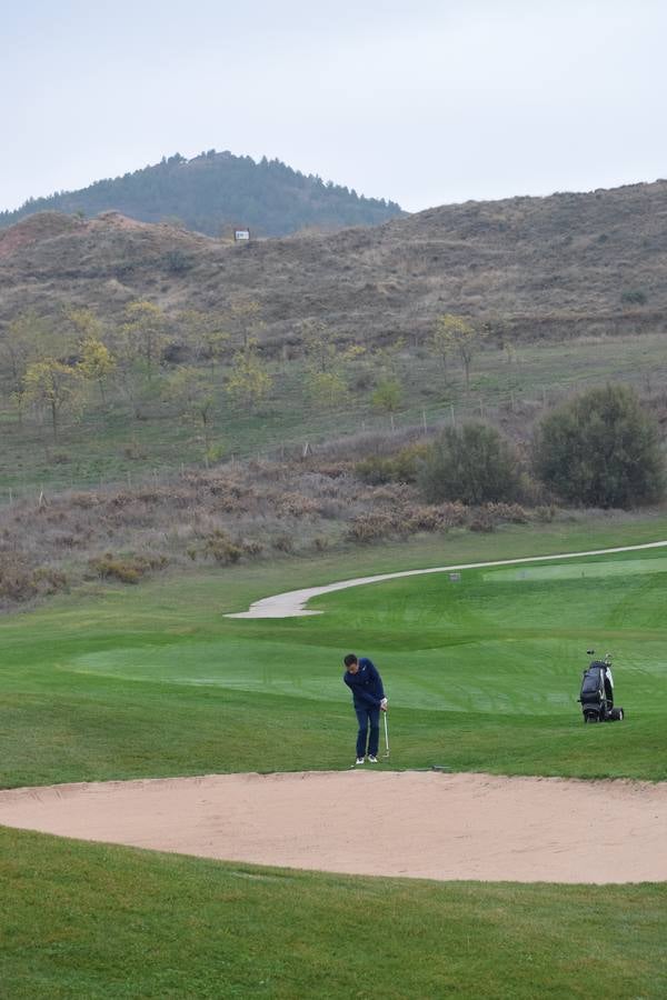 Imágenes de la final de la Liga de Golf y Vino de lomejordelvinoderioja.com.