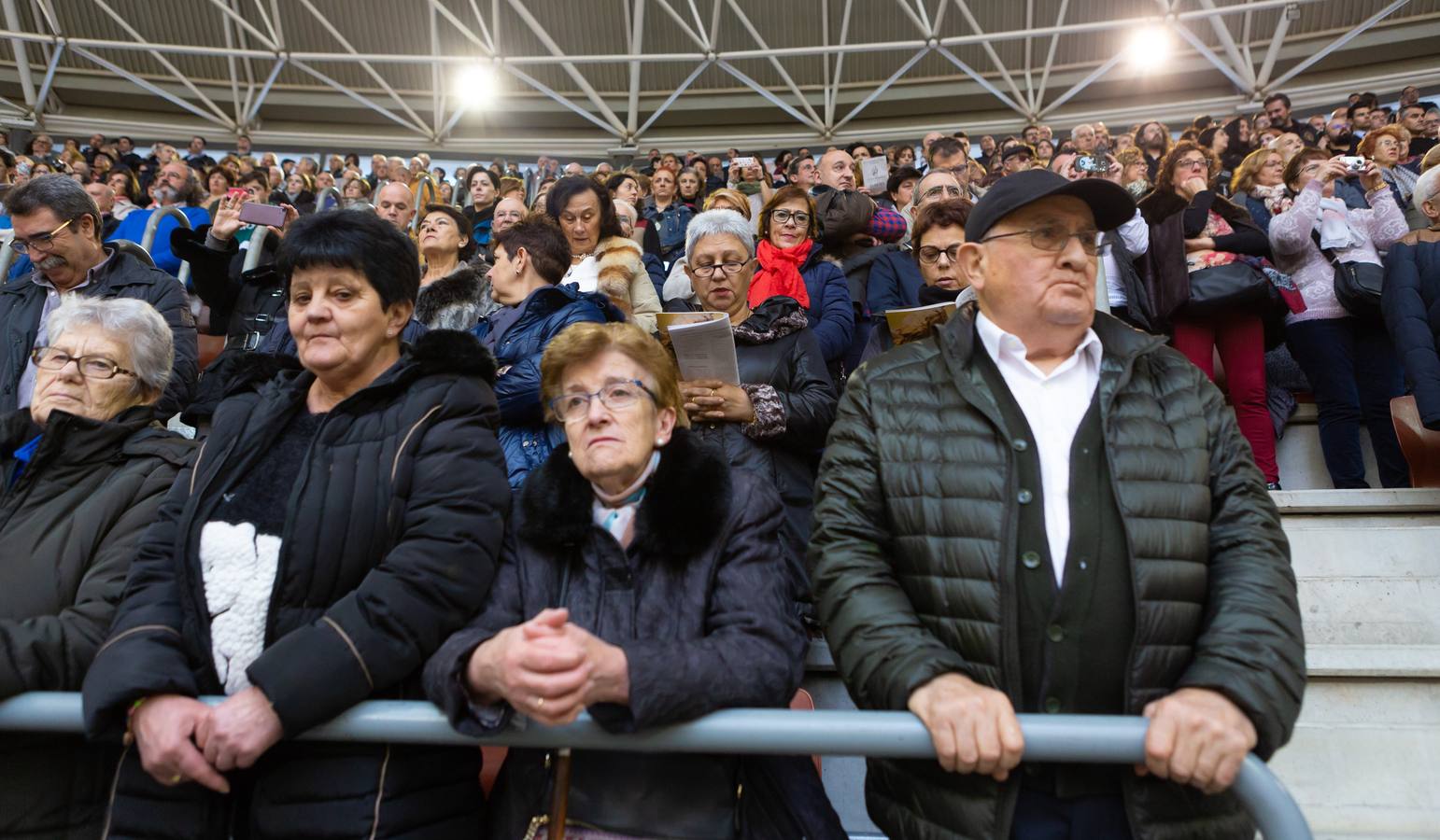 Fervor y fe en la misa de E untes.