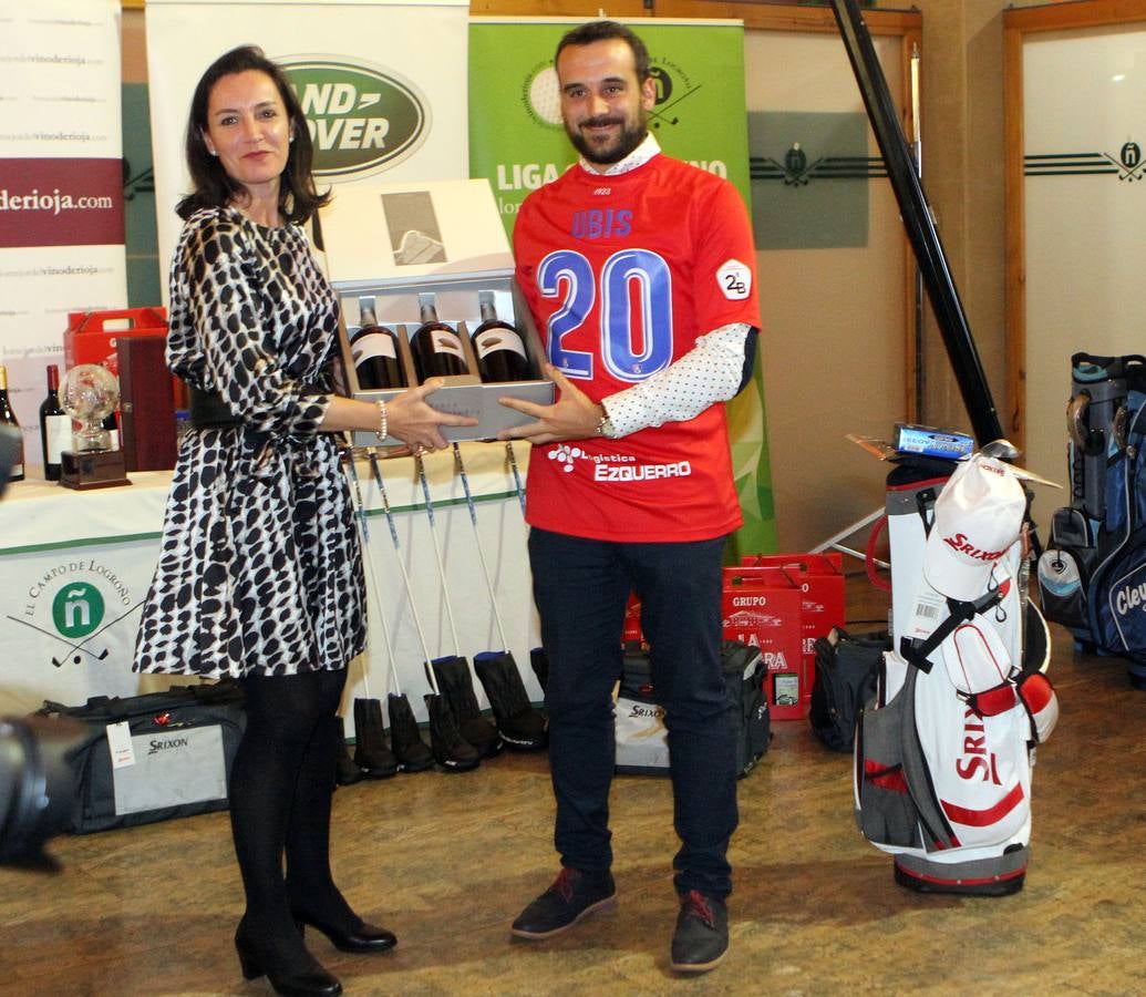 Tras la cena, los ganadores recibieron sus premios.