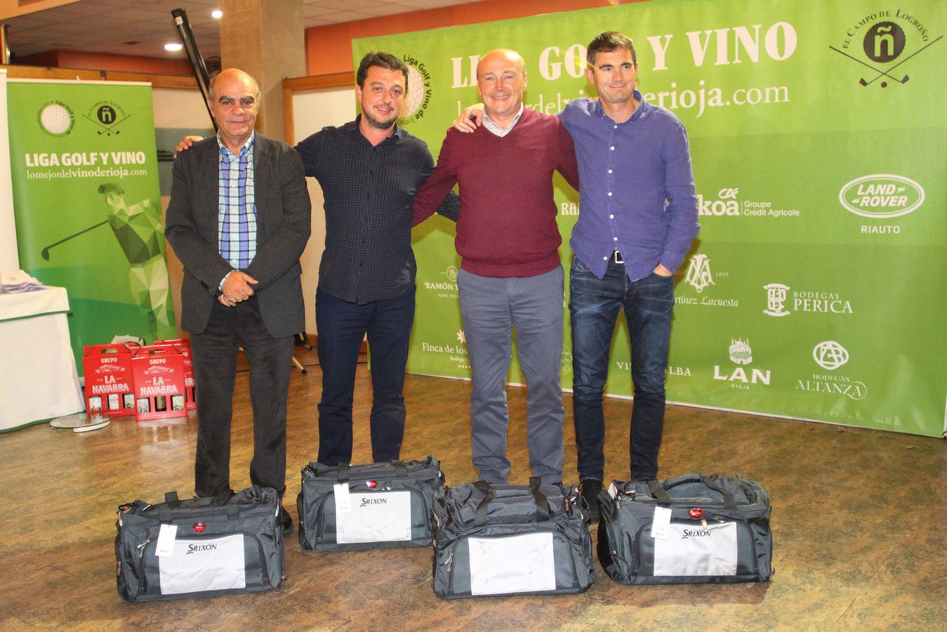 Tras la cena, los ganadores recibieron sus premios.