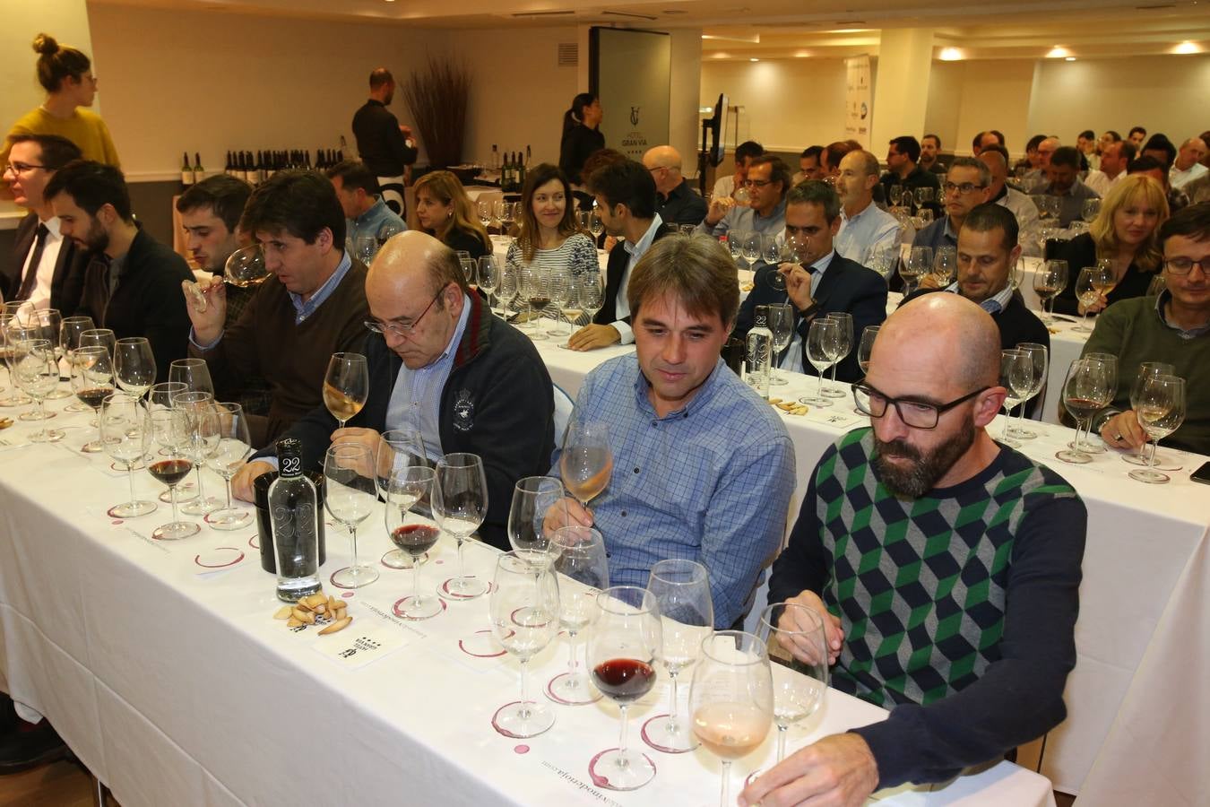 Lleno en la cata de lomejordelvinoderioja.com