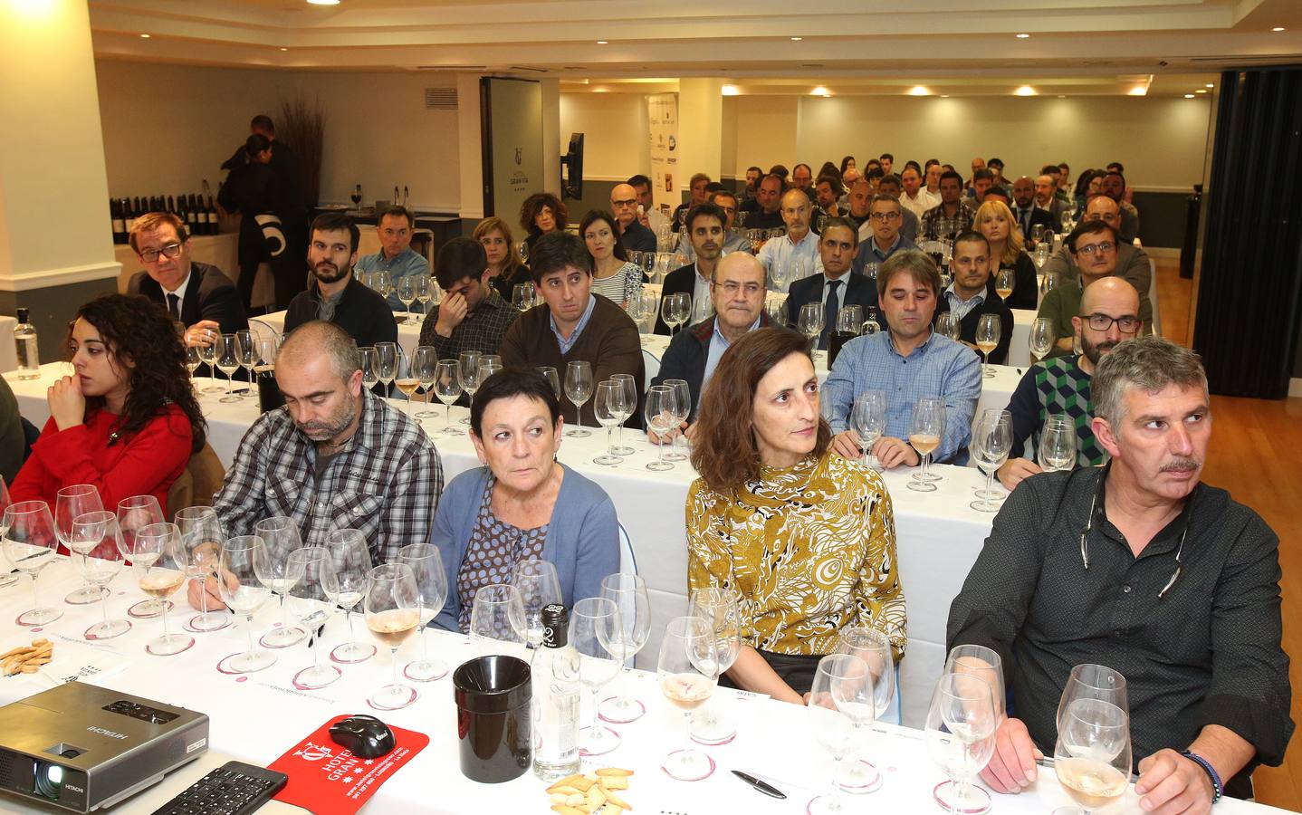 Lleno en la cata de lomejordelvinoderioja.com