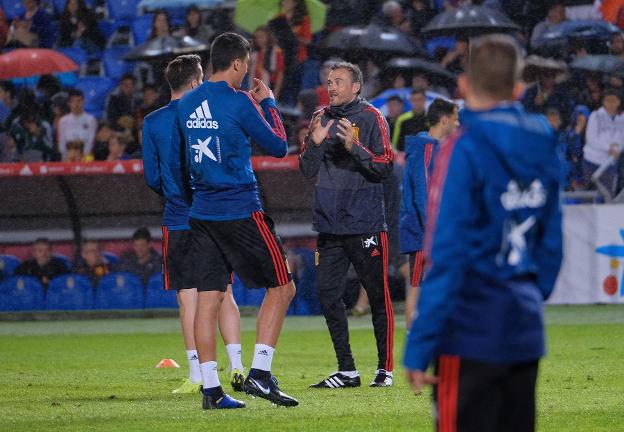 Luis Enrique, en el estadio de Gran Canaria. :: efe