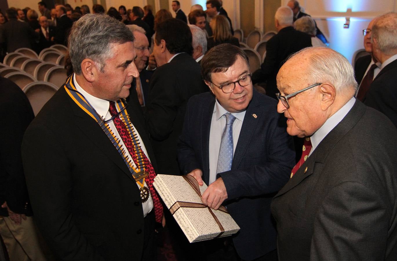 Los rotarios celebran en Logroño el aniversario de la entidad benéfica