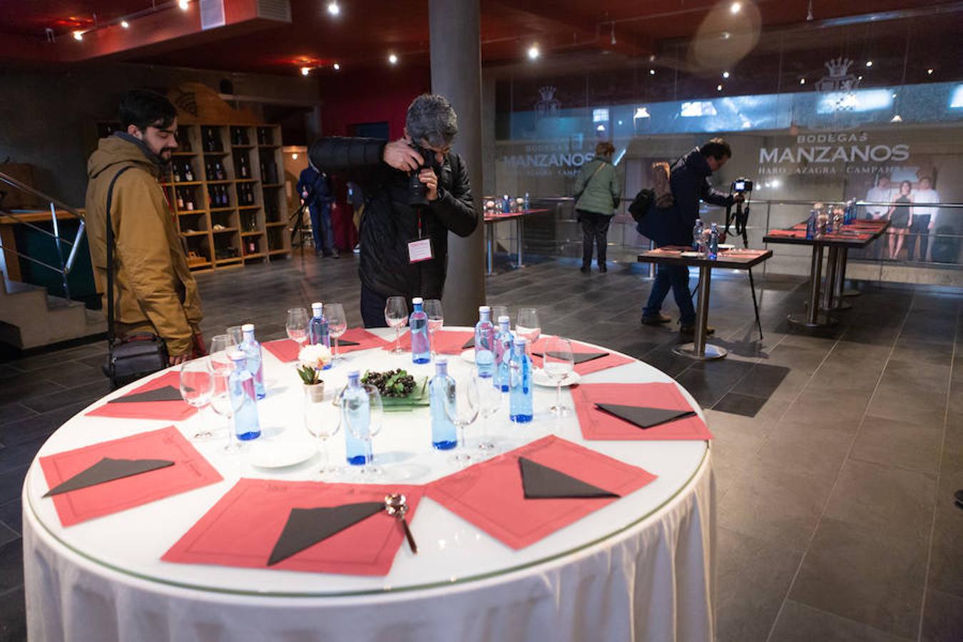 El sol y el buen tiempo se aliaron para hacer «la fotografía perfecta» en el VIII Rally Fotográfico del Rioja, que ayer reunió a 95 participantes y recorrió rincones y bodegas de Aldeanueva, Azagra y Navarrete 