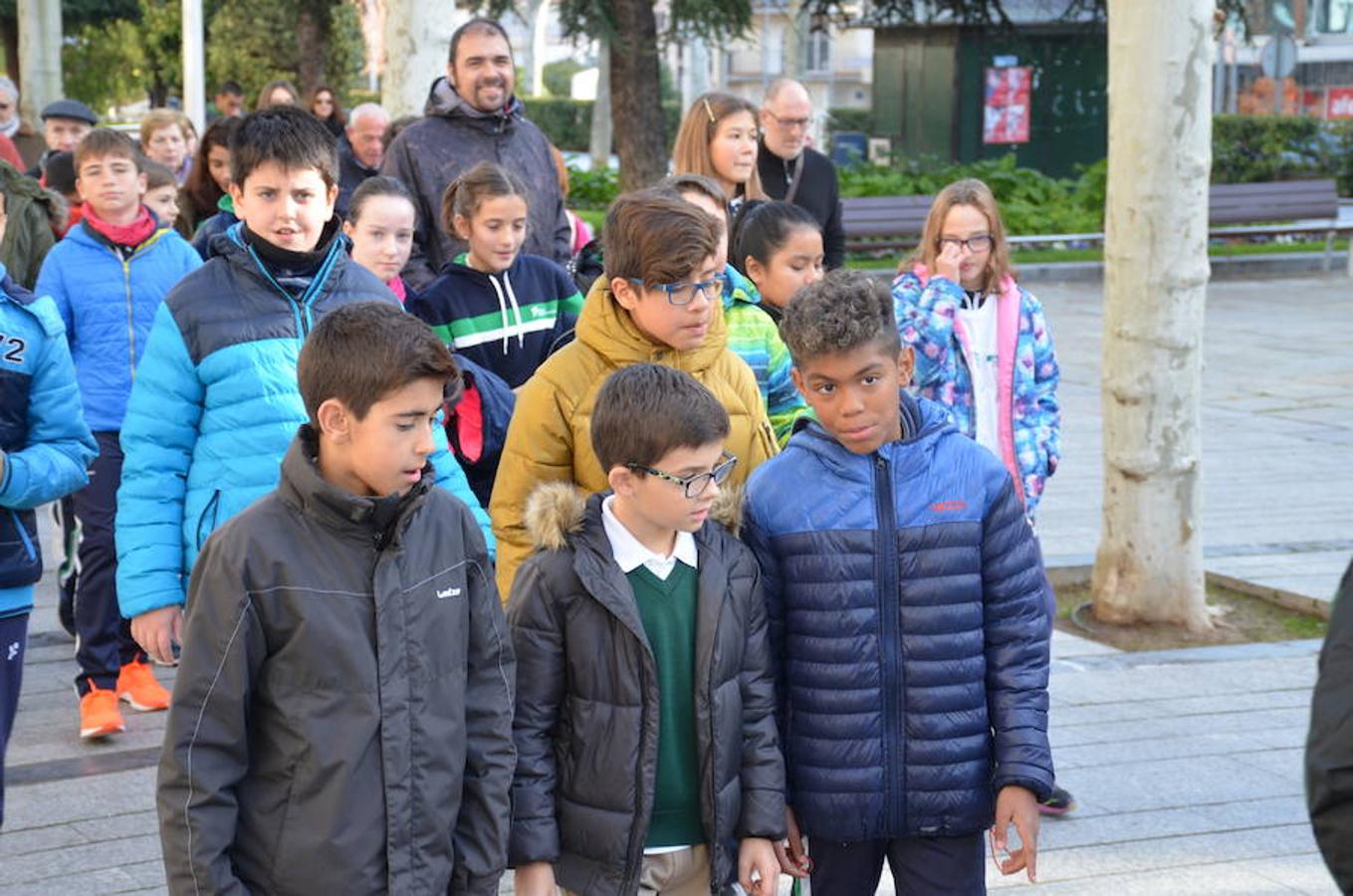 La Asociación IGUAL TI ha celebrado hoy el 'Día Internacional de la Discapacidad' con varias acciones. Desde su Centro de Atención Diurna Áncora en Calahorra ha convocado su tradicional 'Marcha Ancora' por las calles de la ciudad. Los objetivose se han centrado en la idea clave de hablar de derechos, empatía y apoyo.