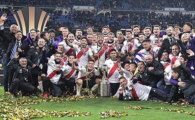 Los jugadores de River Plate, con su cuarta Copa Libertadores. 