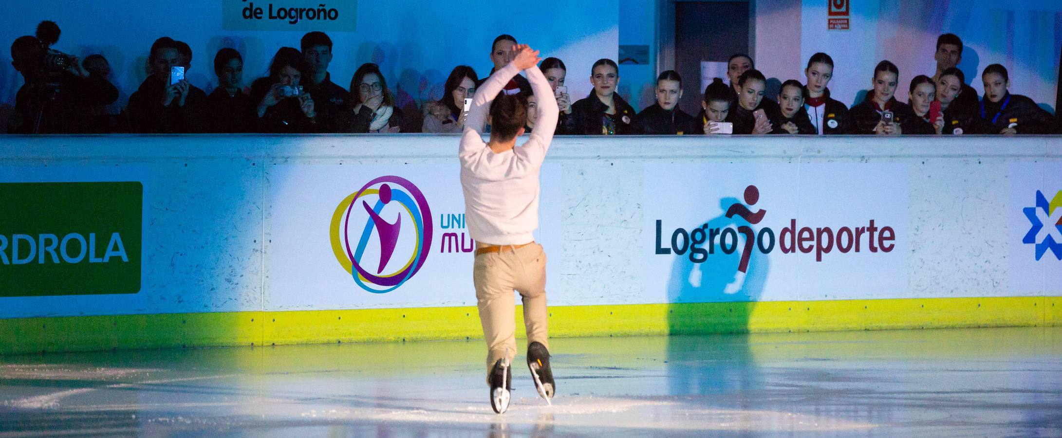 El patinador madrileño llenó Lobete para su exhibición de despedida.