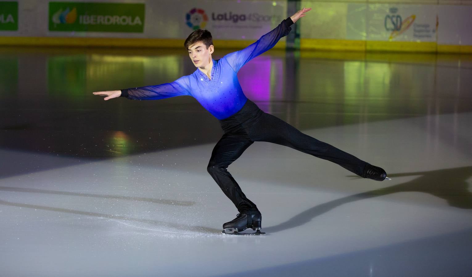 El patinador madrileño llenó Lobete para su exhibición de despedida.