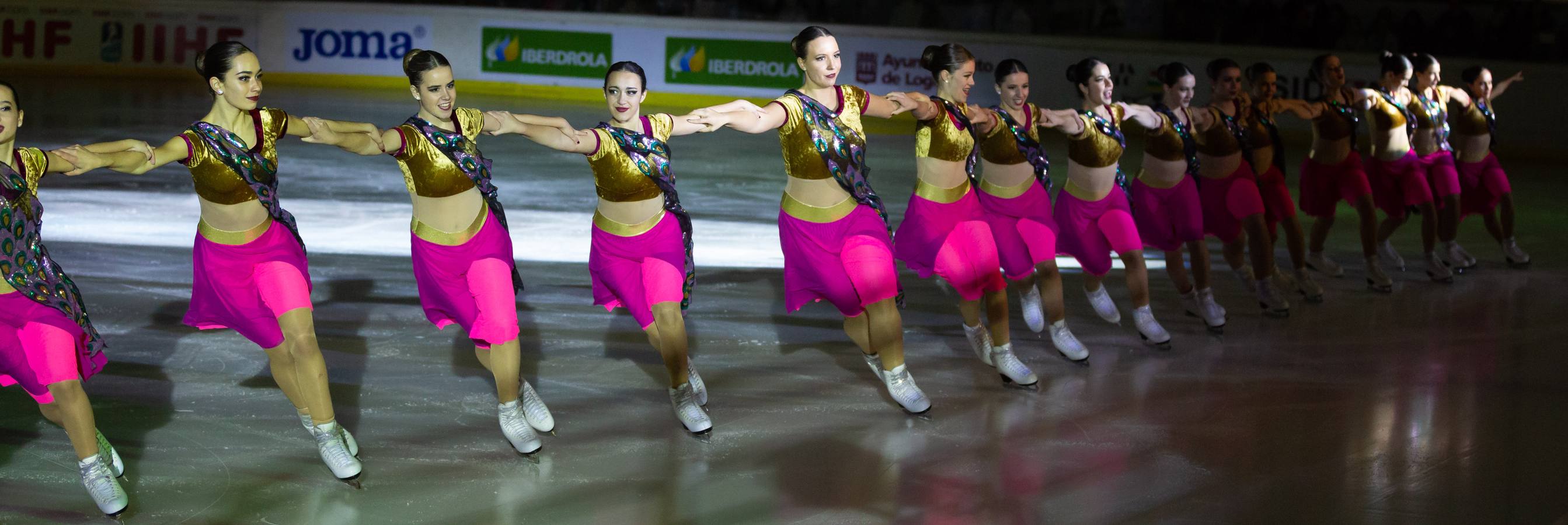 El patinador madrileño llenó Lobete para su exhibición de despedida.