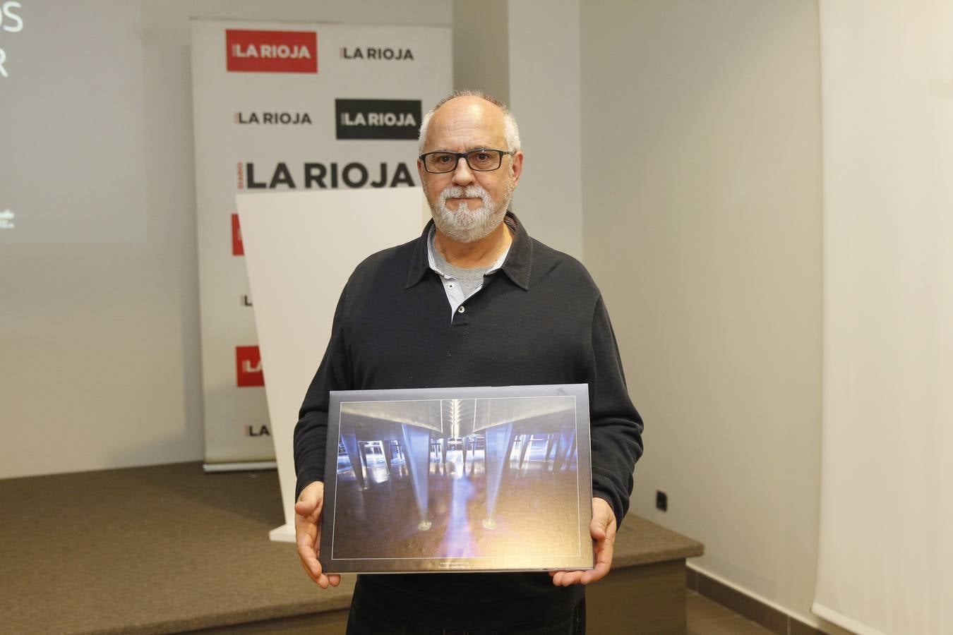 Los ganadores de la octava edición del Rally recibieron sus premios y disfrutaron de un vino de Rioja entre amigos..