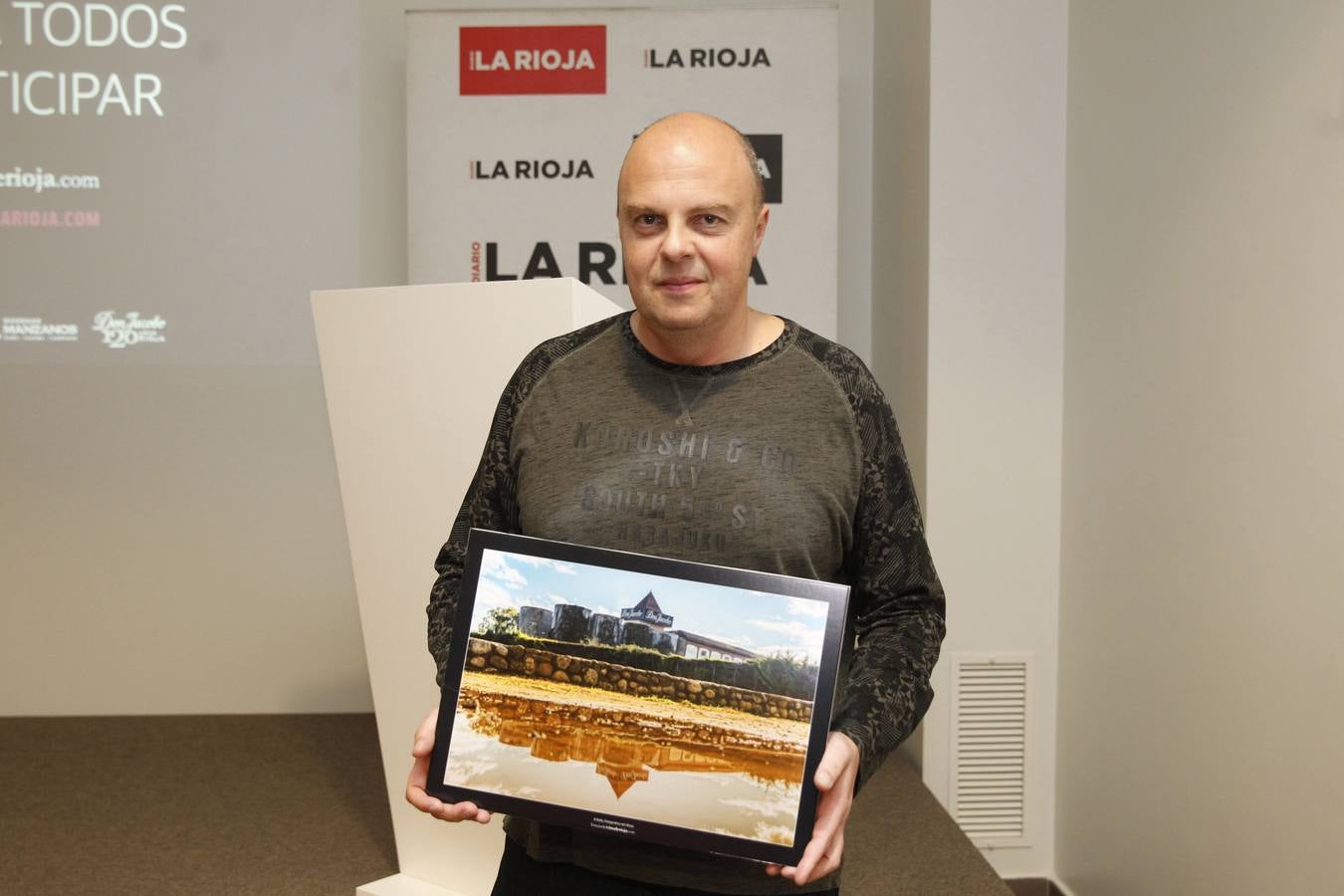 Los ganadores de la octava edición del Rally recibieron sus premios y disfrutaron de un vino de Rioja entre amigos..