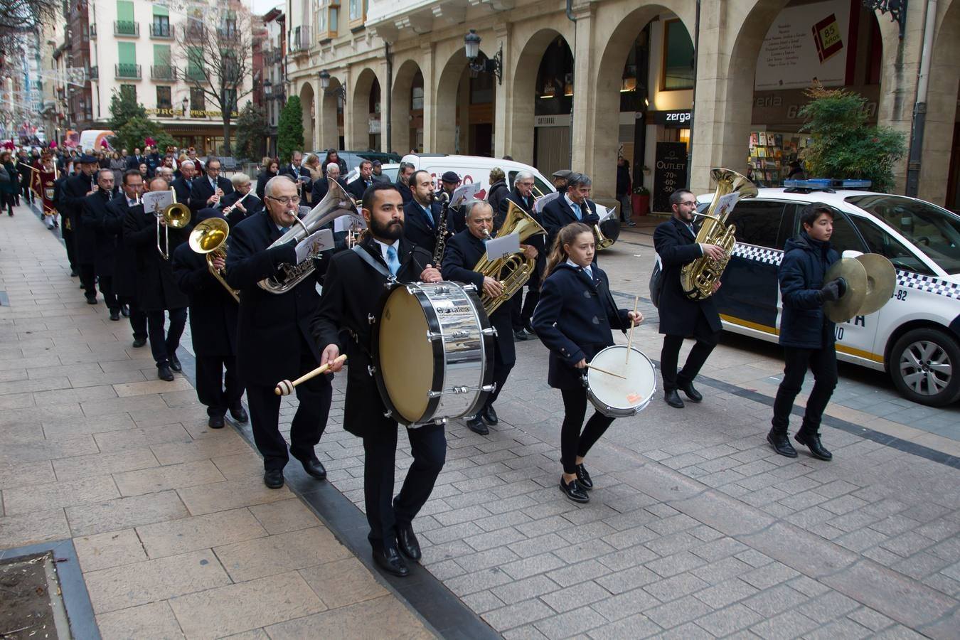 Gamarra pide amparo a la Virgen de la Esperanza para erradicar la violencia contra mujeres