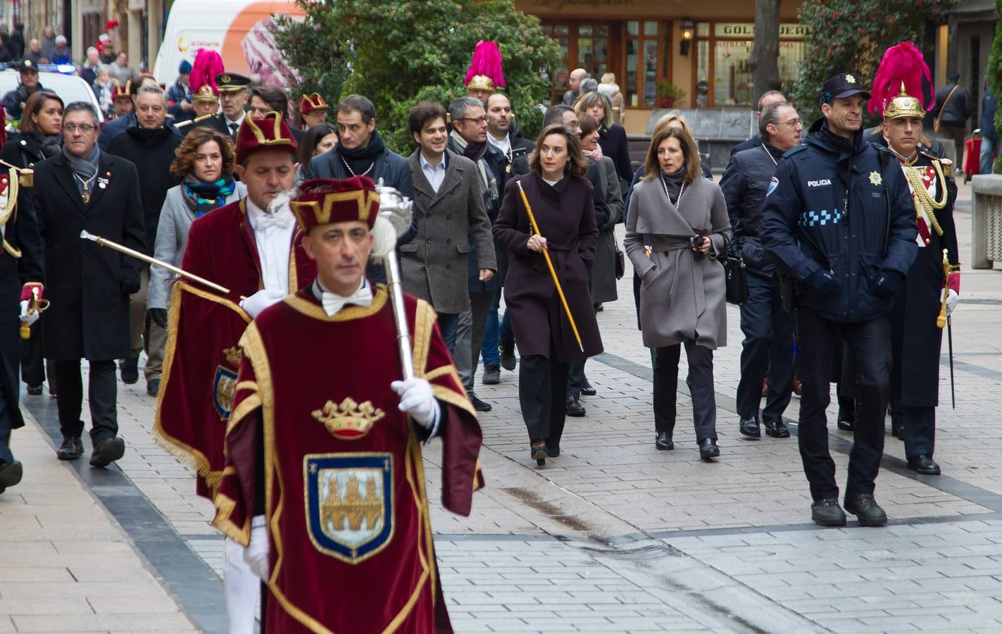 Gamarra pide amparo a la Virgen de la Esperanza para erradicar la violencia contra mujeres