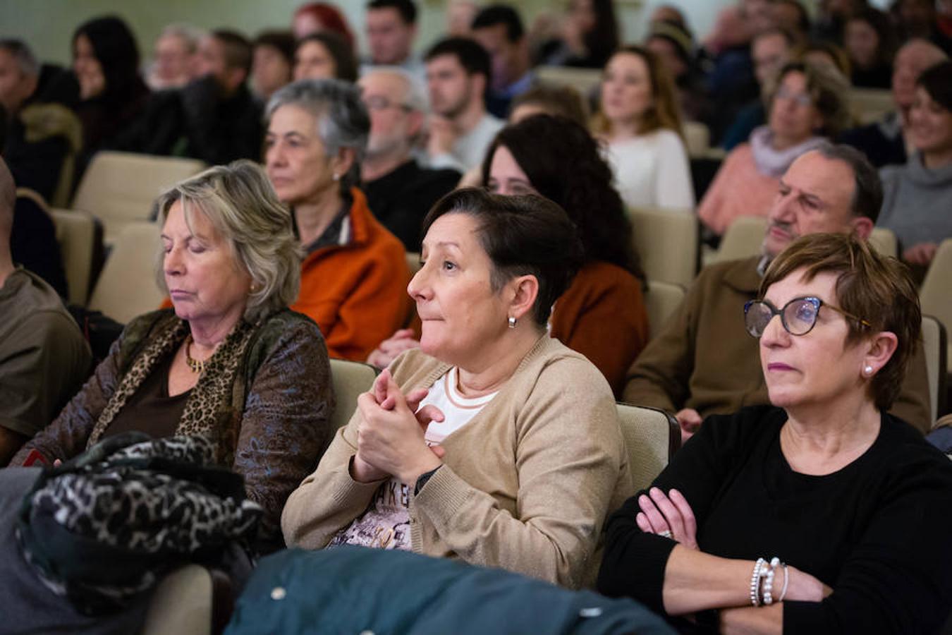 La Biblioteca de La Rioja acogió una jornada de sensibilización con motivo del Día Internacional del Migrante