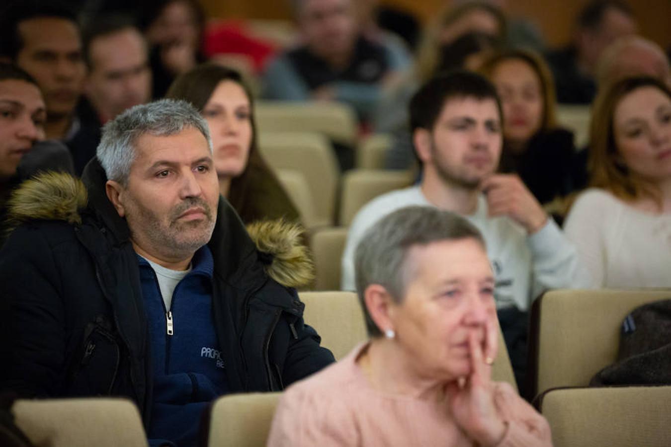 La Biblioteca de La Rioja acogió una jornada de sensibilización con motivo del Día Internacional del Migrante