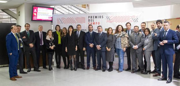 Javier Francia, Miguel Ángel Jiménez, Manuel Gil, Emérito Esparza, Maite de Pablo, Laura Yécora, Mª Ángeles Carrasco, Esther Sáenz López, Juan Carlos Gonzalo, Miguel Gallastegui, Esteban Ruiz de Austri, Teresa Casis y el resto de los representantes de Bankia.