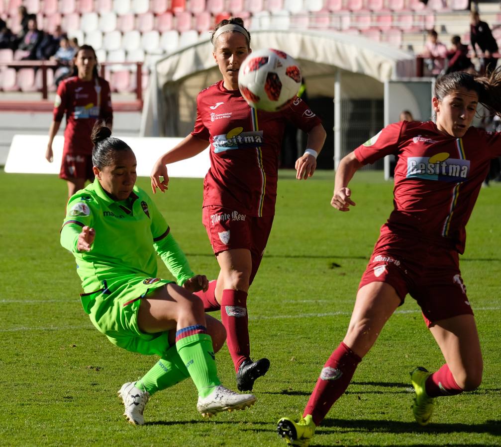 Las de Héctor Blanco no pudieron superar al equipo valenciano, que les endosó un claro 2-4 en Las Gaunas