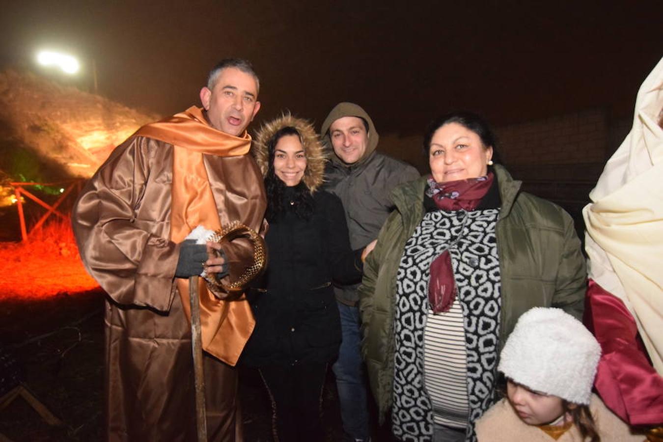 Más de 150 vecinos escenificaron en el Monte Viso el Nacimiento de Jesús, en una cita que cumple 48 años