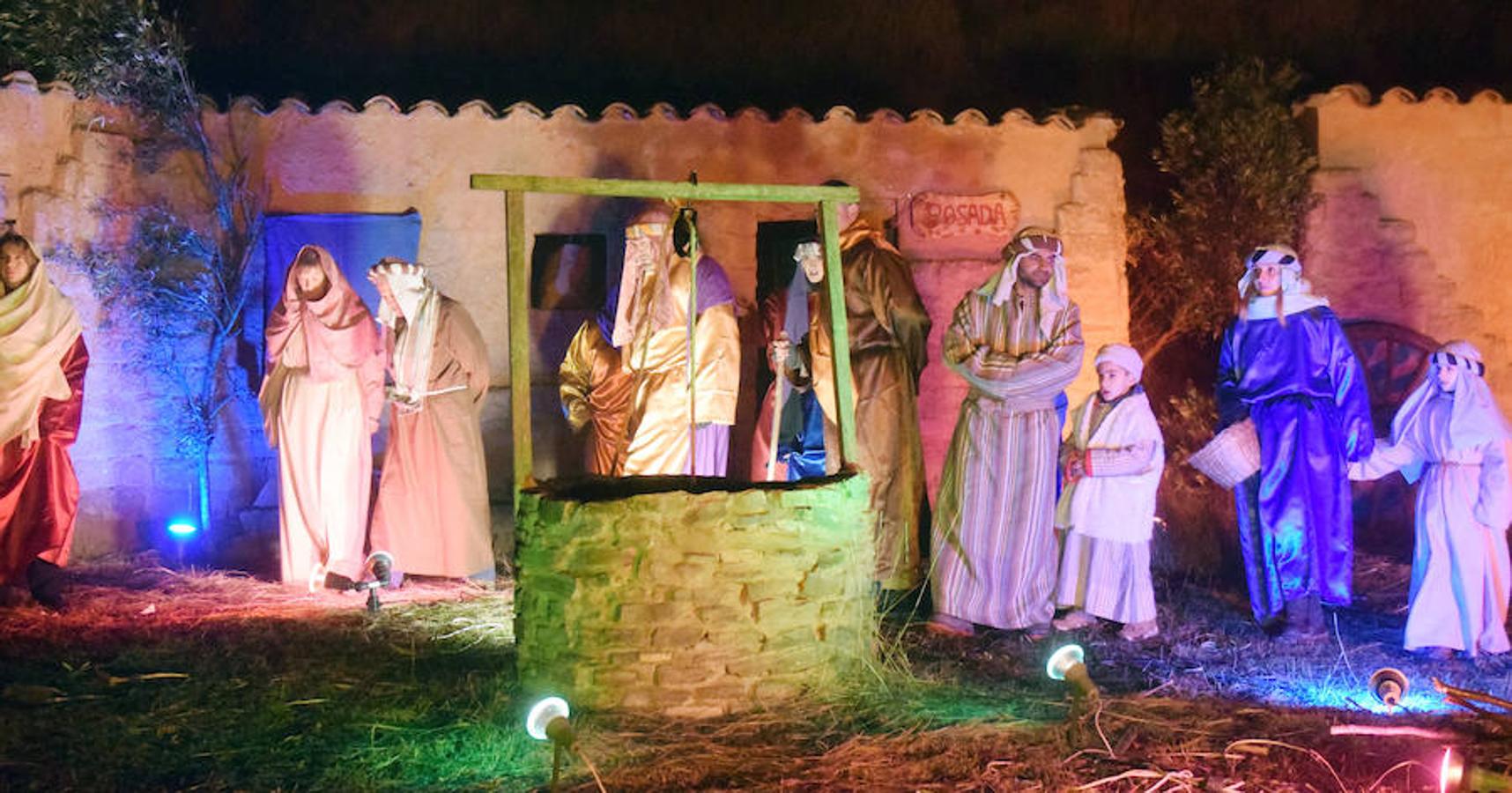 Más de 150 vecinos escenificaron en el Monte Viso el Nacimiento de Jesús, en una cita que cumple 48 años