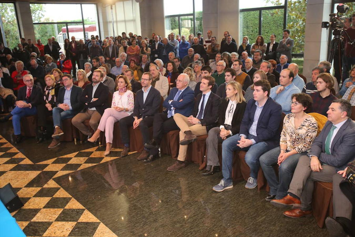 El presidente del PP presentó a José Ignacio Ceniceros y Cuca Gamarra como candidatos a presideir el Gobierno de La Rioja y la alcaldía de Logroño en el que puede catalogarse como primer acto de campaña de los populares para las elecciones del 2019