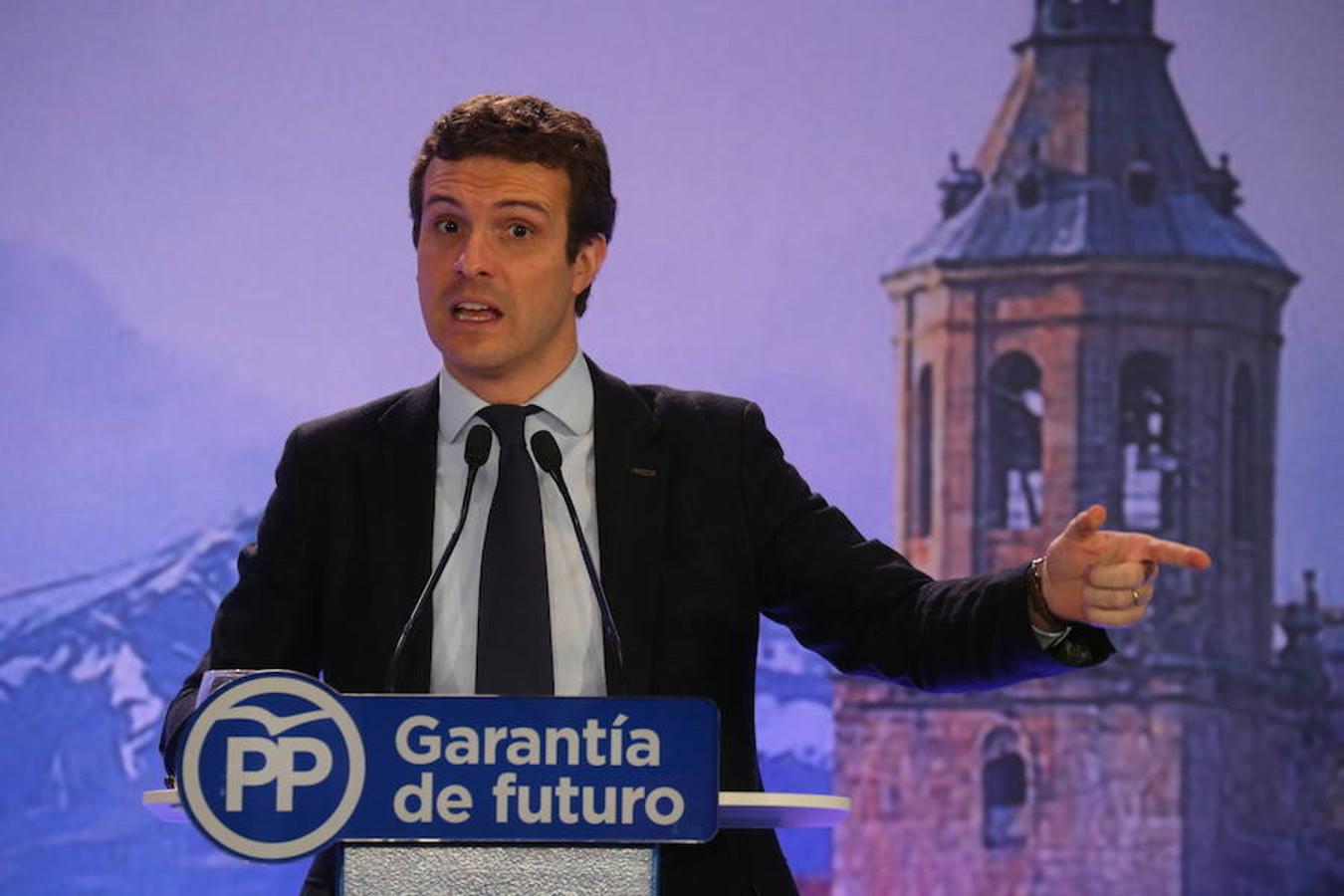 El presidente del PP presentó a José Ignacio Ceniceros y Cuca Gamarra como candidatos a presideir el Gobierno de La Rioja y la alcaldía de Logroño en el que puede catalogarse como primer acto de campaña de los populares para las elecciones del 2019