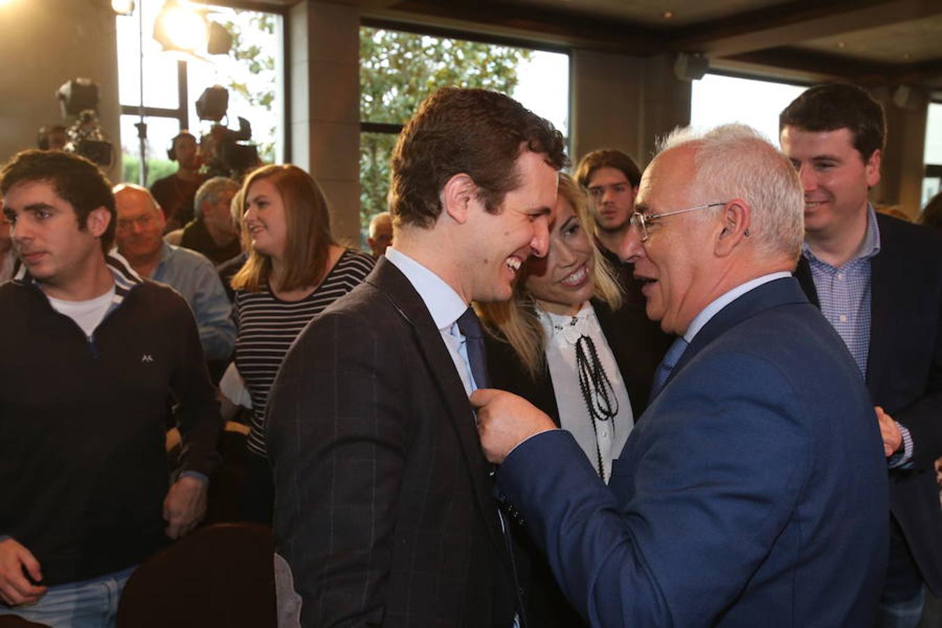 El presidente del PP presentó a José Ignacio Ceniceros y Cuca Gamarra como candidatos a presideir el Gobierno de La Rioja y la alcaldía de Logroño en el que puede catalogarse como primer acto de campaña de los populares para las elecciones del 2019