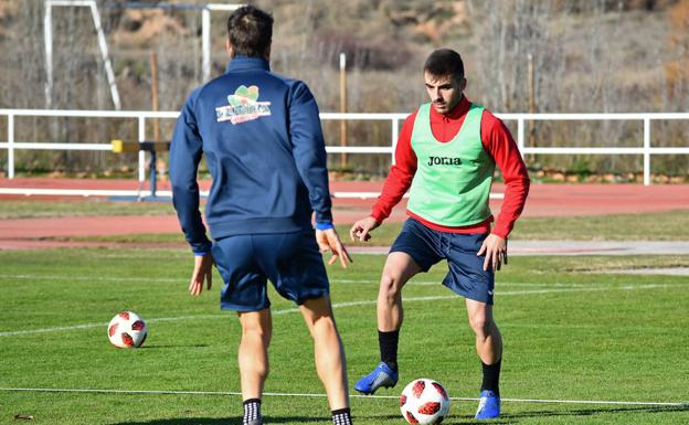 Emilio se ejercita en Calahorra. 