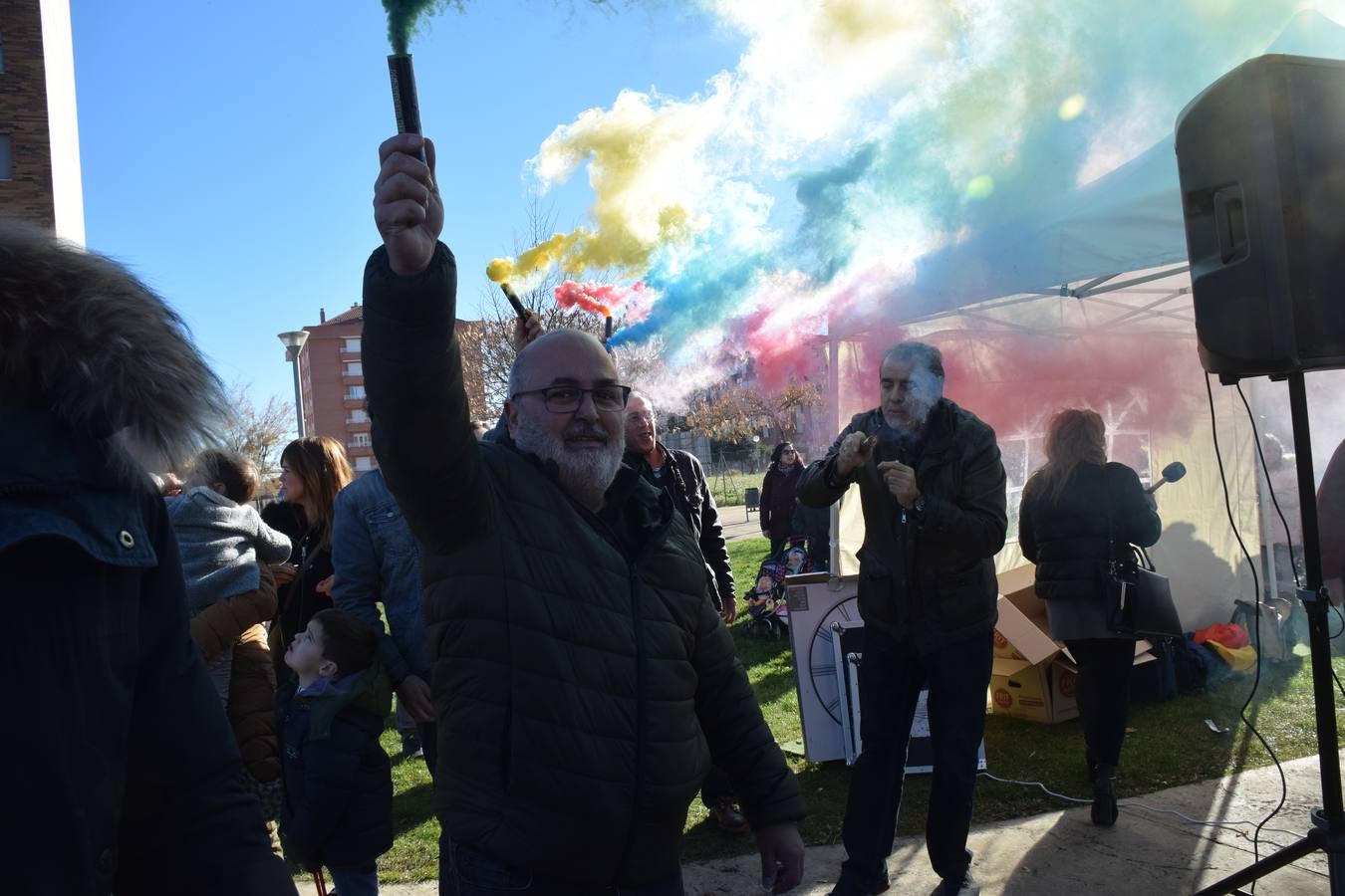 El barrio logroñés celebra una «nochevieja» con anticipación para los más pequeño