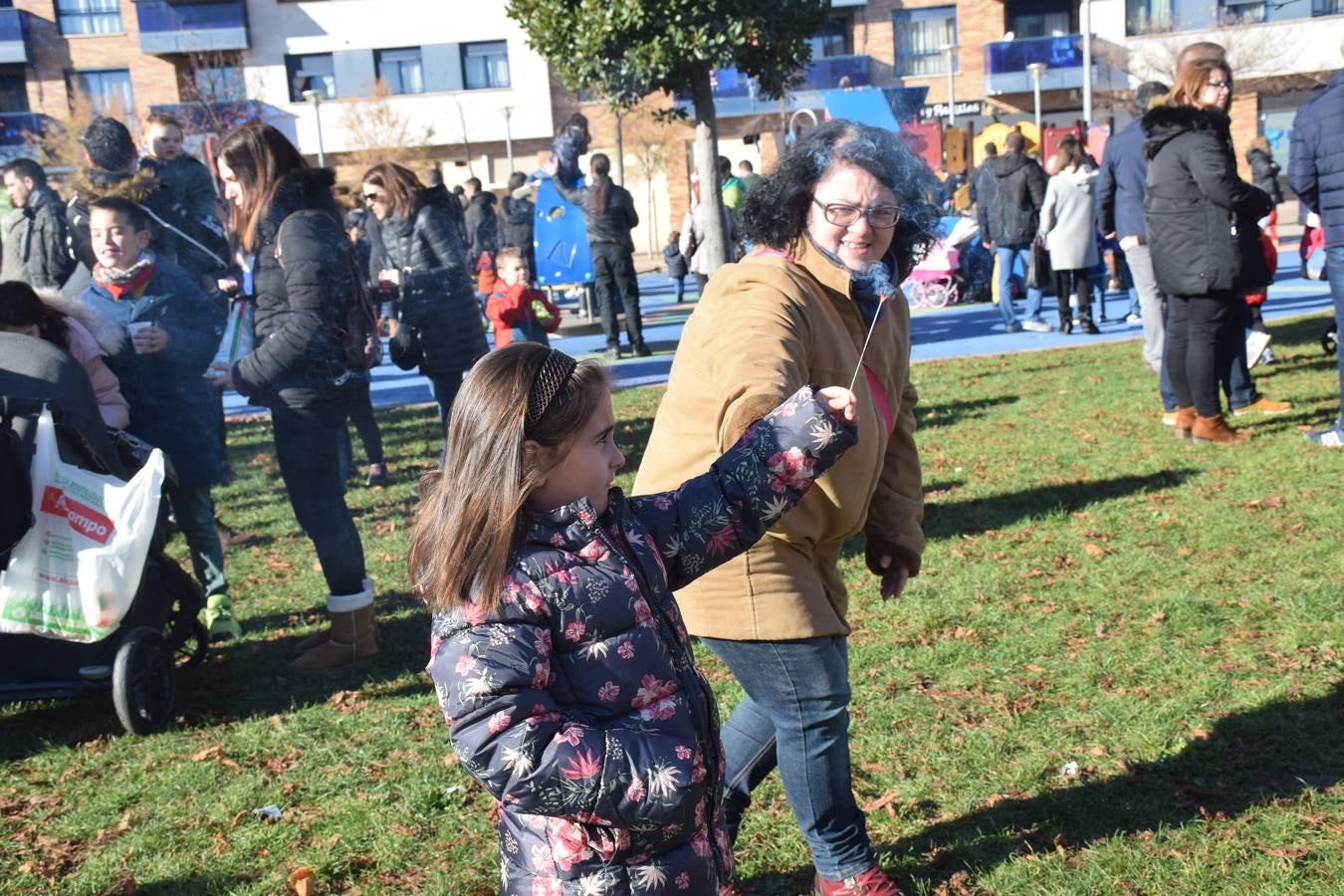 El barrio logroñés celebra una «nochevieja» con anticipación para los más pequeño