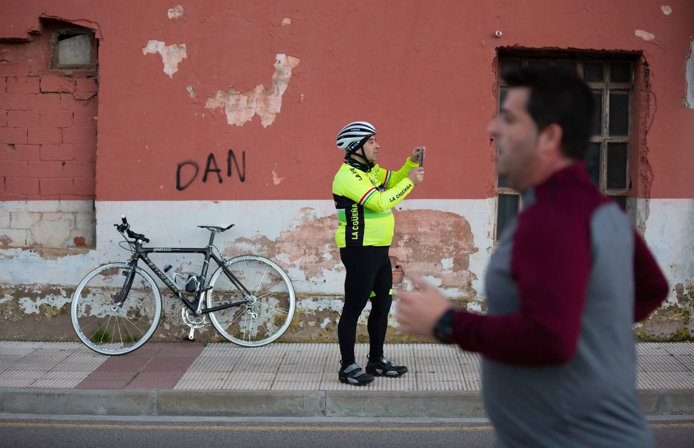 Los dos atletas que habían vencido por la mañana en Navarrete repiten triunfo en una prueba con más de 1.800 atletas