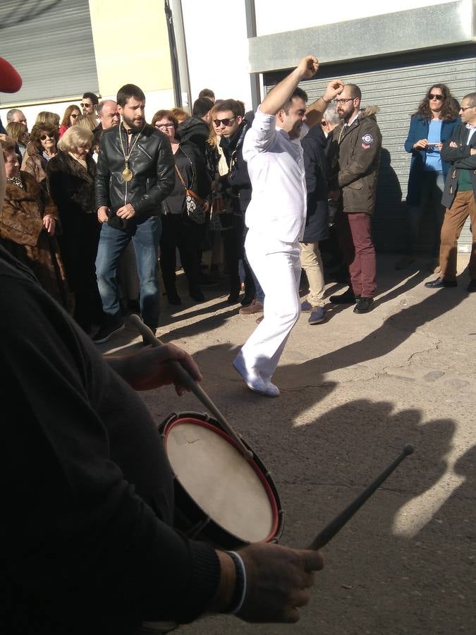 Baile a cargo del mayordomo de los Hermanos del Niños, Gonzalo Pérez Jiménez.